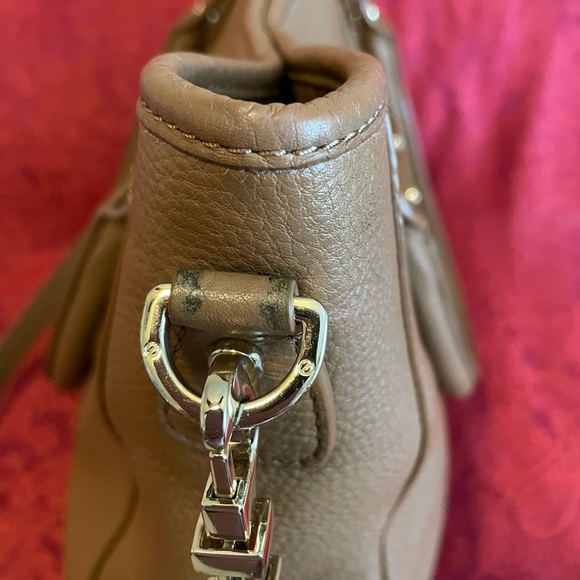 Tory Burch Amanda Leather Crossbody Handbag - Picture 4 of 6